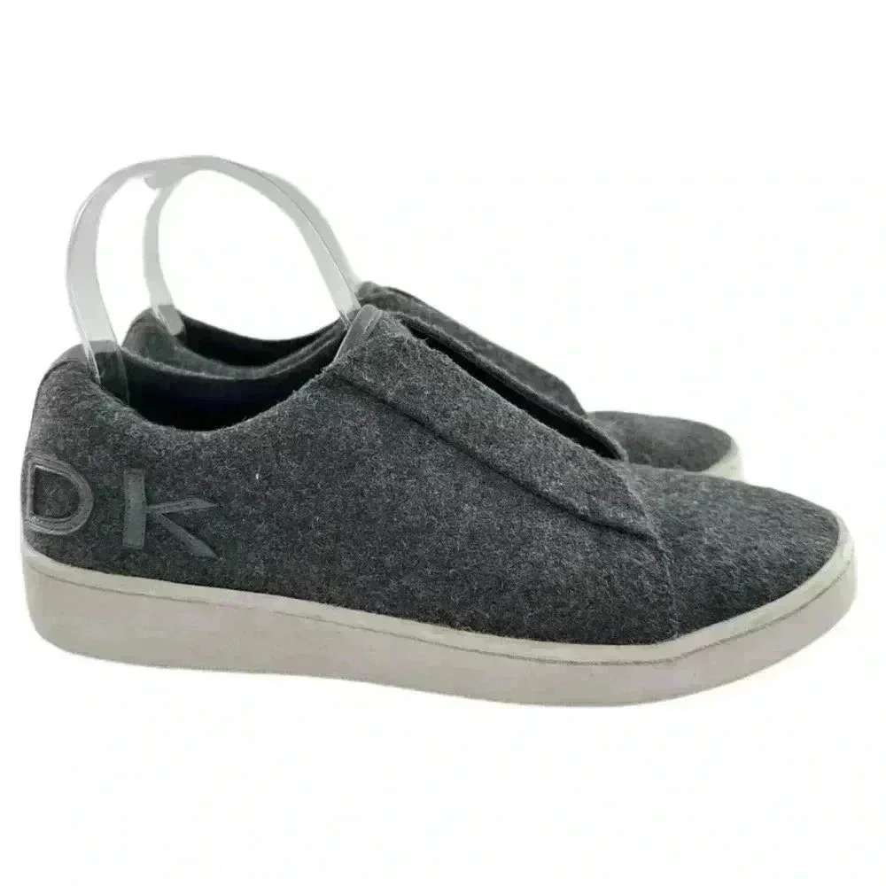 Donna Karan collection womens flats size 7 37.5 Gray wool felt slip ons